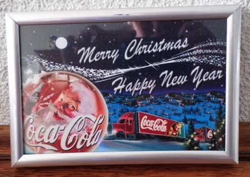 P09249-1 € 3,50 coca cola kerstman met truck 16x11 cm.jpeg